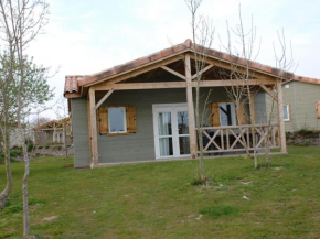 Chalet 2 chambres au calme, piscine chauffée, près du lac du Jaunay et plages de Vendée - FR-1-783-10